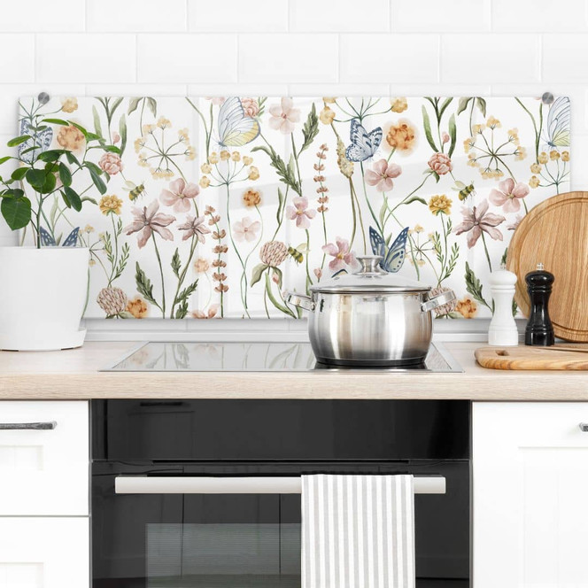 Spritzschutz Frühlingswiese mit Schmetterlingen - UN Designs - Panorama