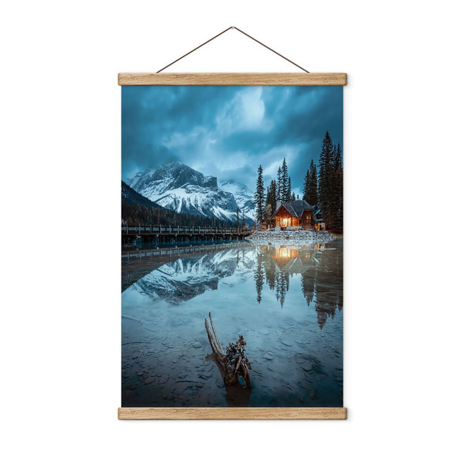 Stoffbild Bergidylle am abendlichen See - Bing Li