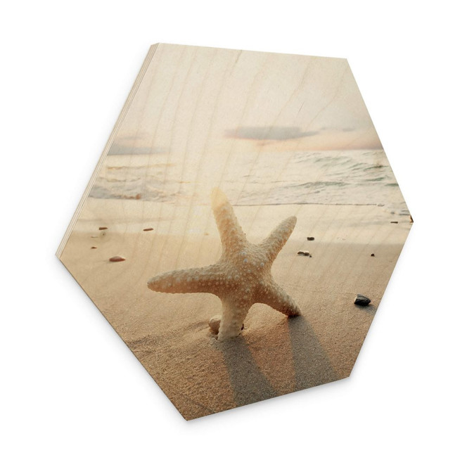 Hexagon Holzbild Funkelnder Seestern am einsamen Strand - Bild 1
