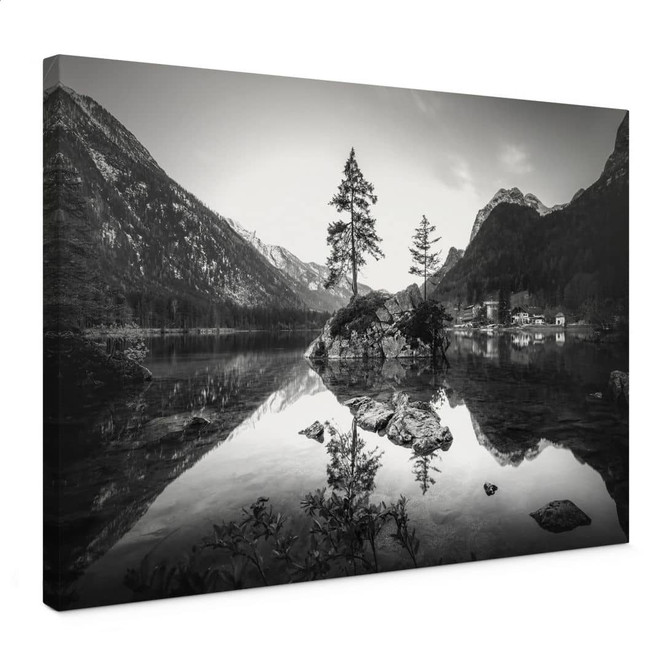 Leinwandbild Malerische Landschaft mit glasklarem Bergsee - Hintersee