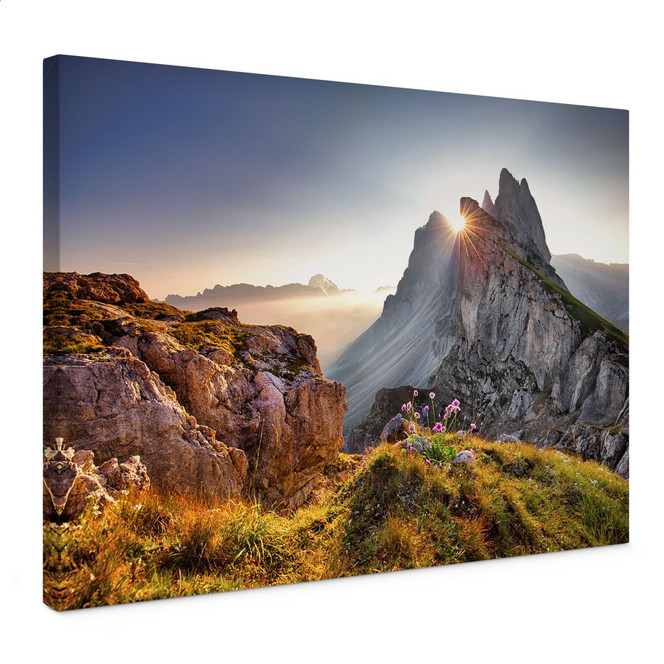 Leinwandbild Sonnenaufgang über den Bergen in Südtirol