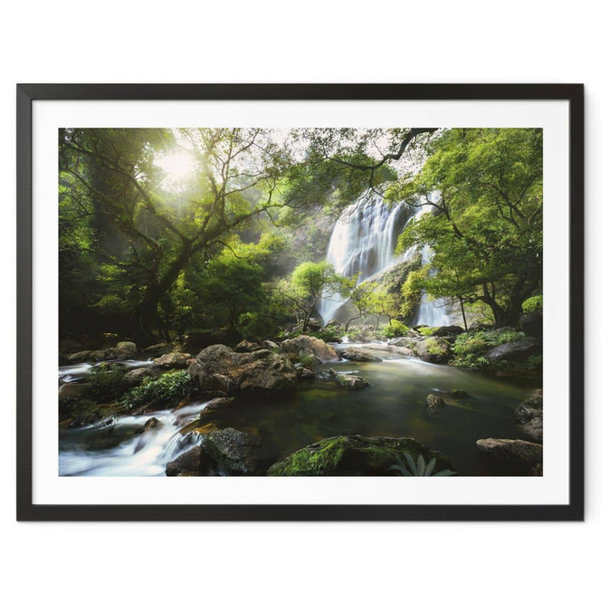 Poster Wasserfall im Wald - Naturfotografie - Foto