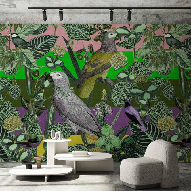Papageien-Tapete in Grüntönen mit Pflanzenmuster - Vliestapete