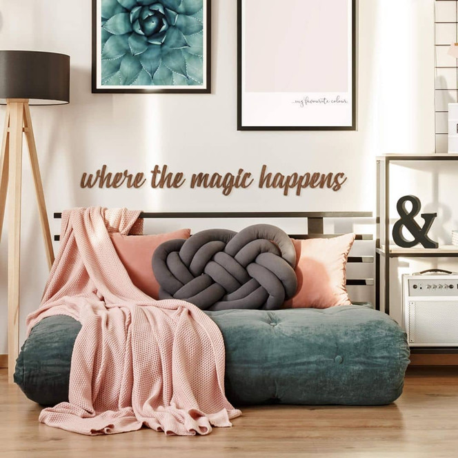 Holzbuchstaben Mahagoni Where the magic happens