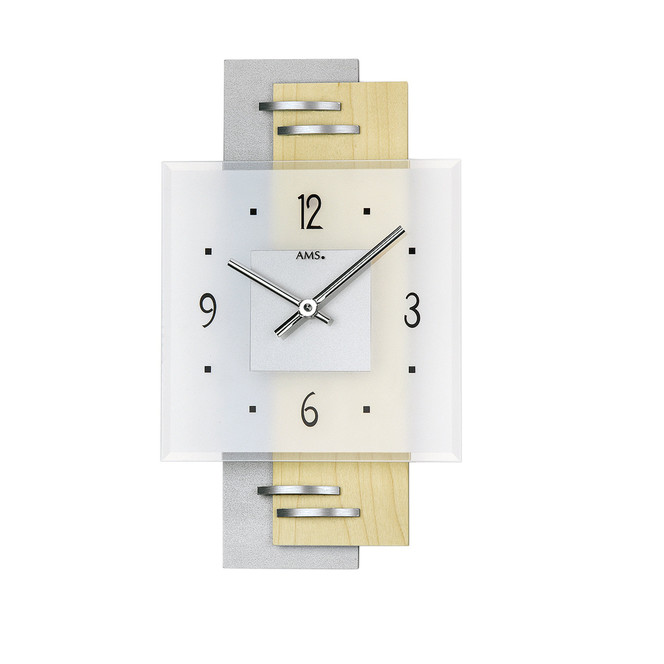 Wanduhr Ahorn lackierte Holzrückwand