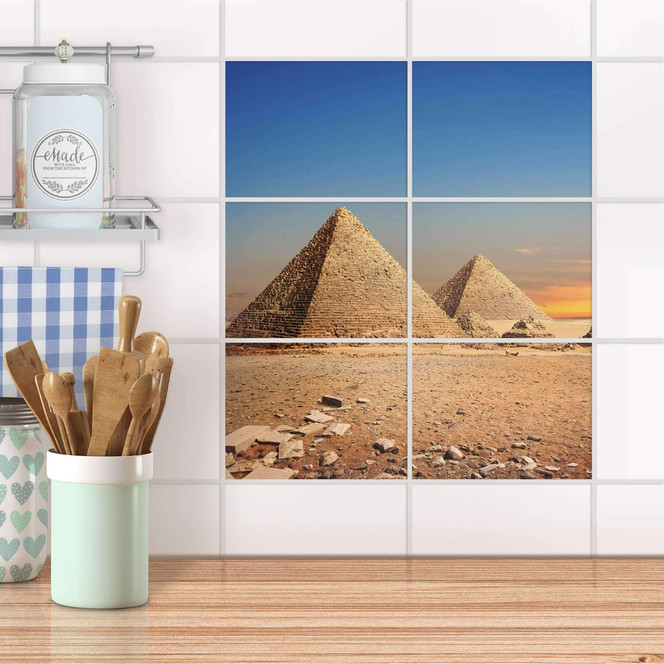 Fliesenfolie quer - Pyramids