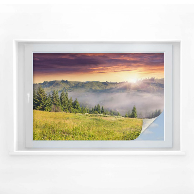 Sichtschutzfolie Bergtal im Nebel