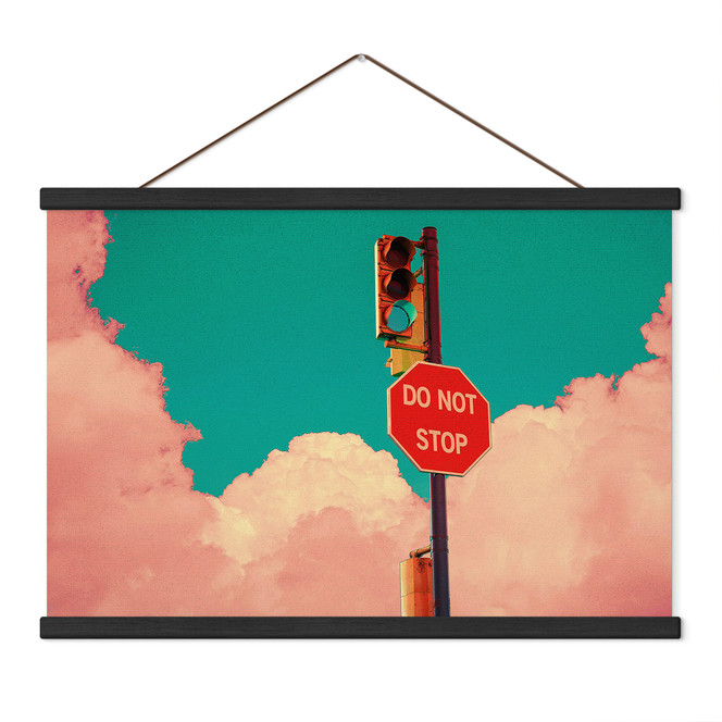 Stoffbild Do Not Stop Schild vor türkisblauem Himmel - CosmoZach
