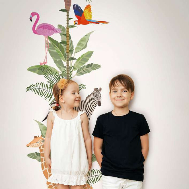 Kindertapete, Vliestapete, Messlatte mit Illustration Kids Walls weiss, grün, beige