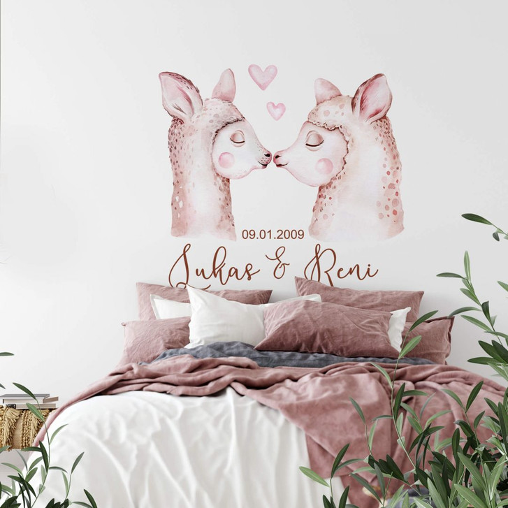 Wandtattoo Kvilis - Verliebtes Lamapaar & Wunschtext - WA312715