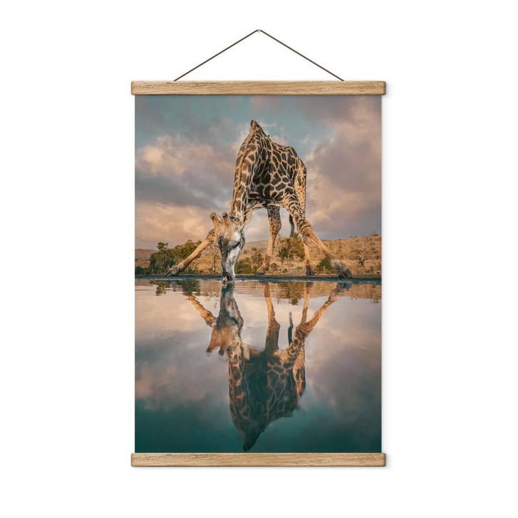 Stoffbild Reflexion einer Giraffe in der Wildnis - Amtmann - WA433669