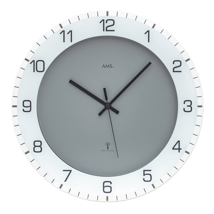 Funkwanduhr gut ablesbar - UG100594