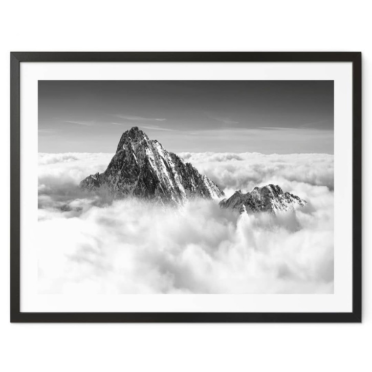 Poster Bergspitze über den weissen Wolken - WA428173