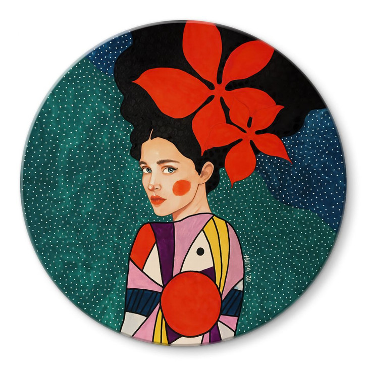 Glasbild Frau mit roten Blüten und Musterkleid - Hülya - Rund - WA495096