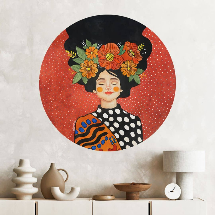 Wandtattoo Lächelnde Frau mit orangen Blumen - Hülya - Rund - WA501076