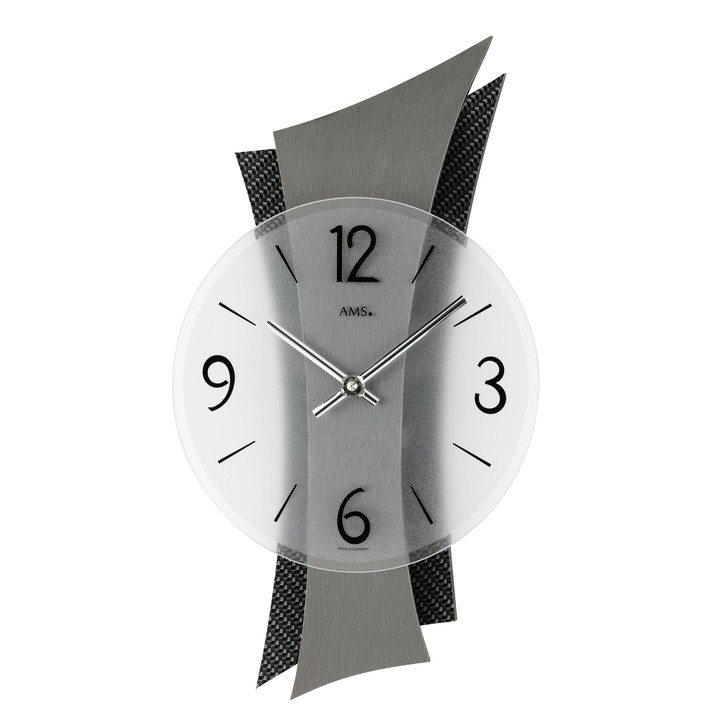 Wanduhr Geschwungene und geschliffene Metall Auflage auf Carbon-Applikation - UG101265
