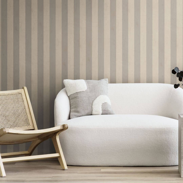 Streifentapete Beige Grau – Klassische Vliestapete mit Streifen – Matt & Zeitlos - WA459192
