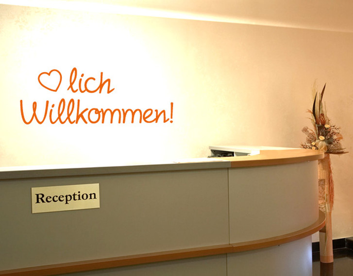Wandtattoo Herzlich Willkommen - TD16016
