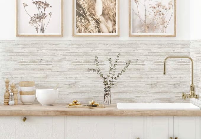 Selbstklebende Küchenrückwand